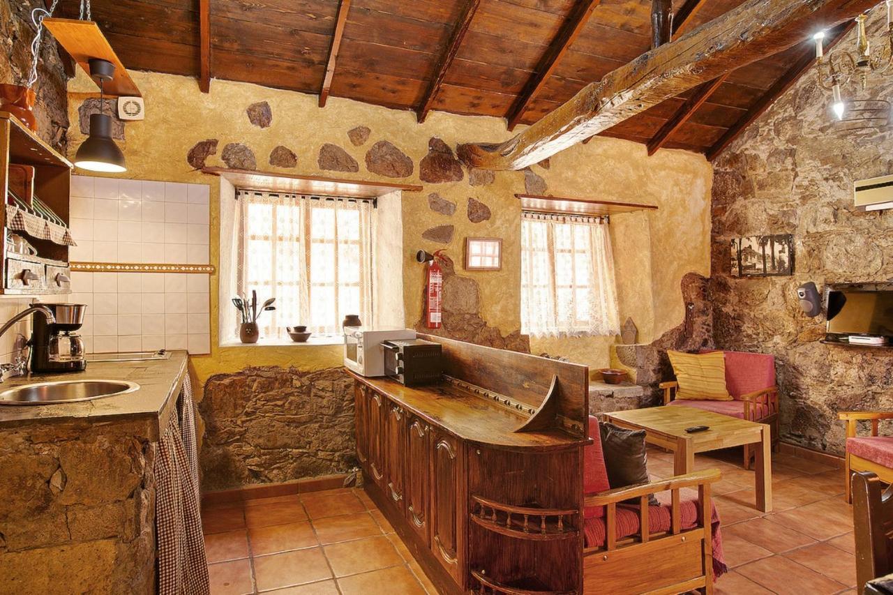 - Laendliches Haus, Pepita La De Flores Tejeda (Gran Canaria)