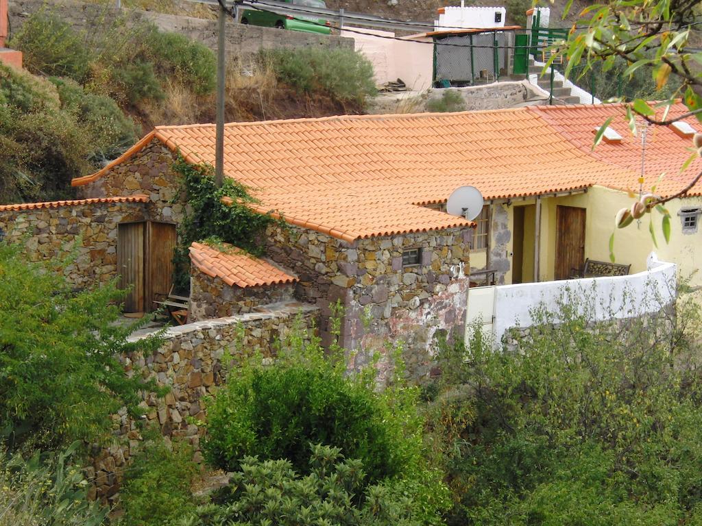 Landhuis - Laendliches Haus, Pepita La De Flores *
