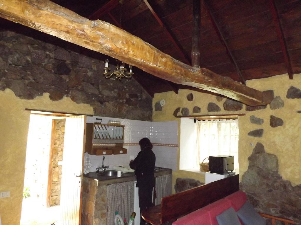Landhuis - Laendliches Haus, Pepita La De Flores *