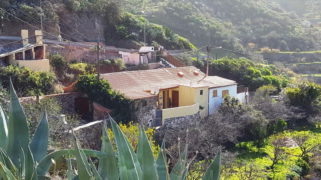 - Laendliches Haus, Pepita La De Flores Tejeda (Gran Canaria)