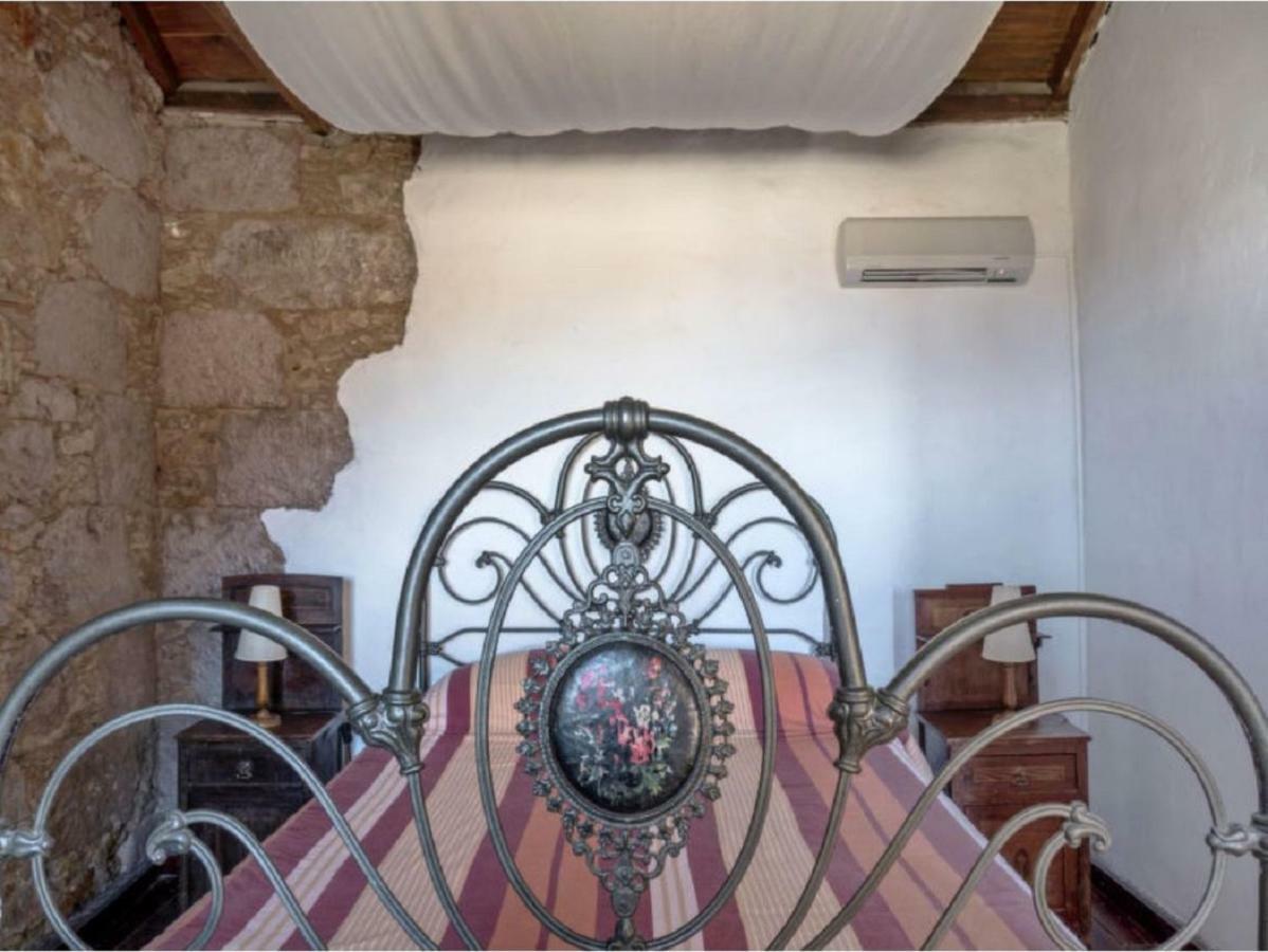 - Laendliches Haus, Pepita La De Flores * Tejeda (Gran Canaria)